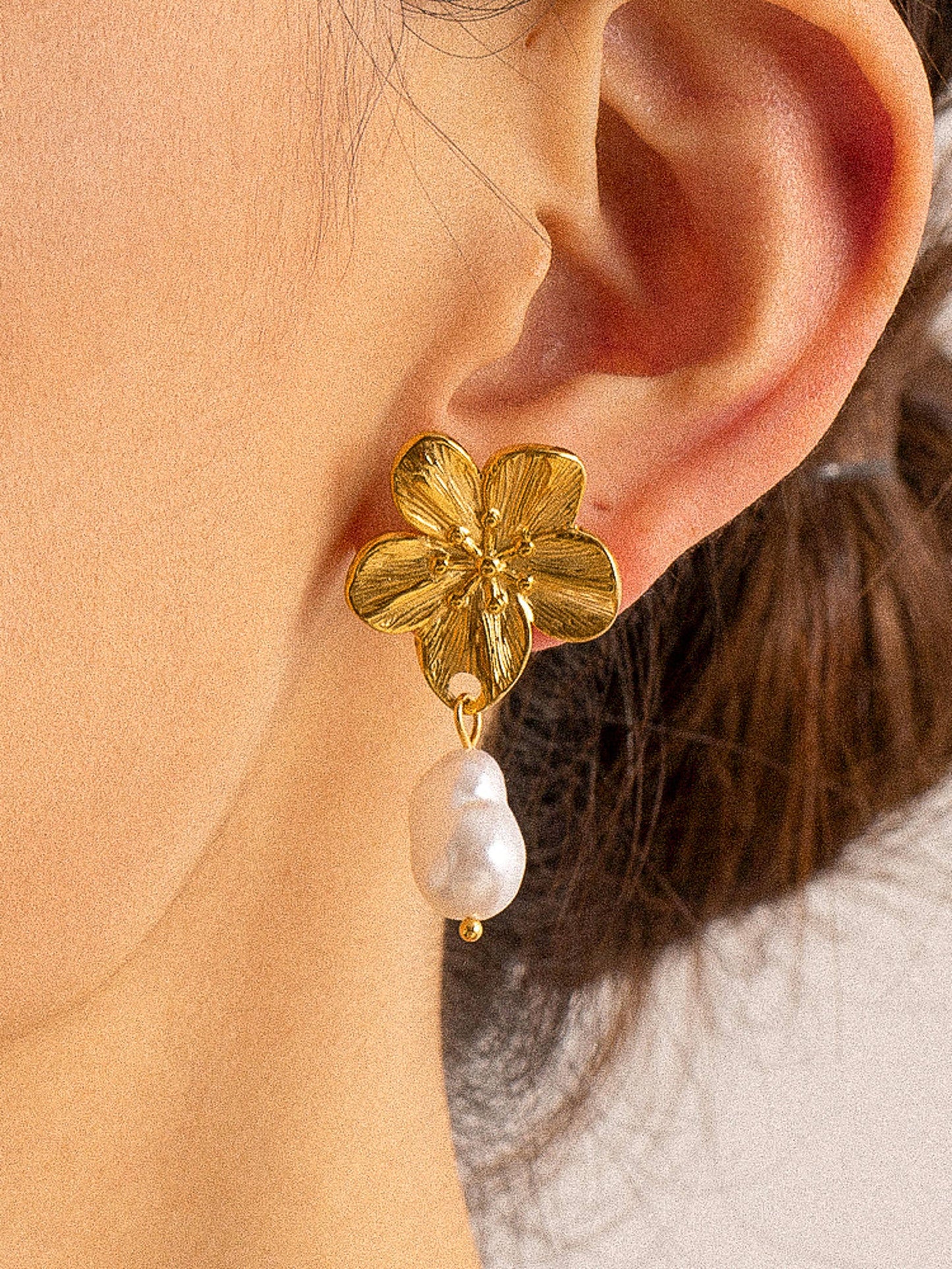 Cypress Flower Pearl Earring