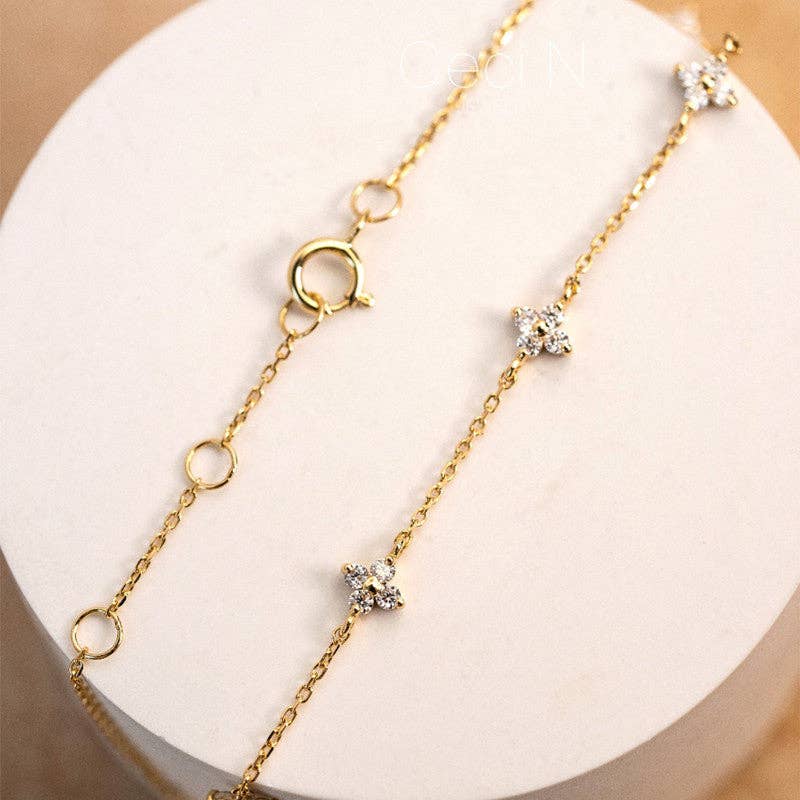 Dainty Four Leaf Clover Bracelet