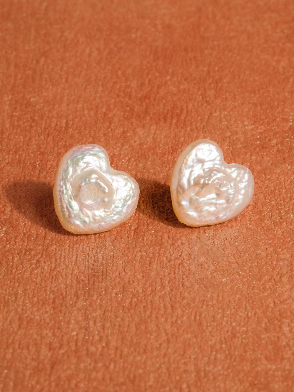 Haydée Pearl Heart Stud