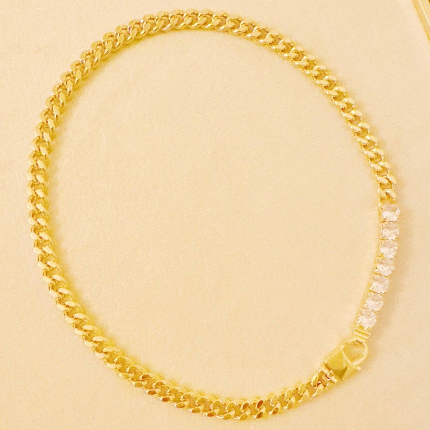 Glitz and Glam Chain Necklace