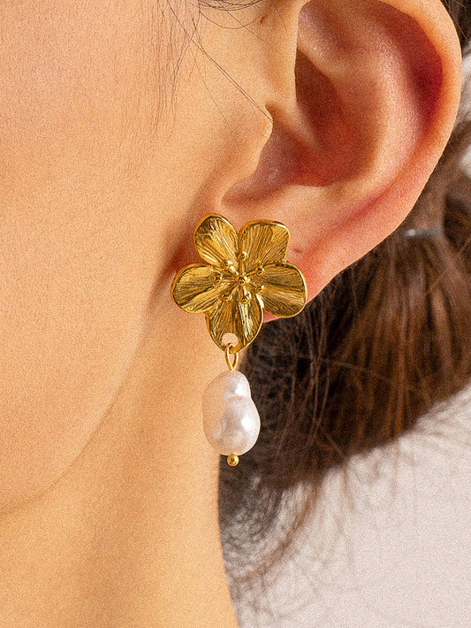 Cypress Flower Pearl Earring
