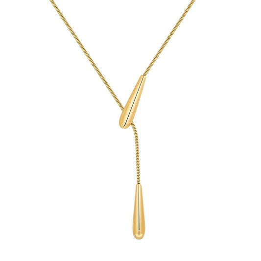 Cecelia Lariat
